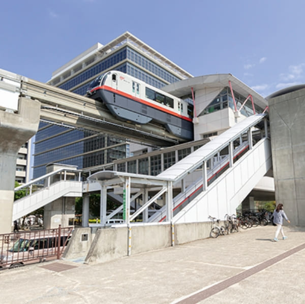 ゆいレール壷川駅